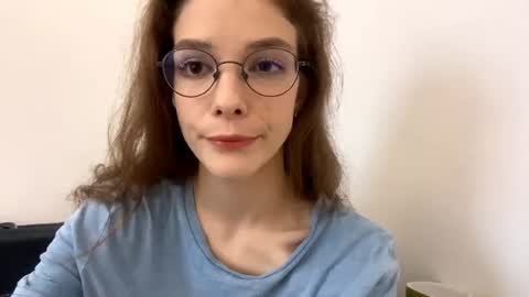 Anya online show from June 13, 4:50 pm