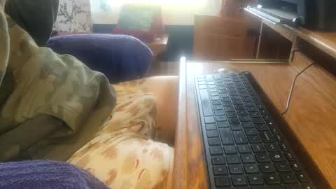 Snapshot of coach_d chatting on October 31, 4:40 pm coach_d online show from October 31, 4:40 pm