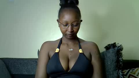 Coco online show from March 30, 8:31 pm