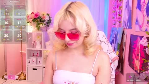 Mia online show from March 7, 12:48 am