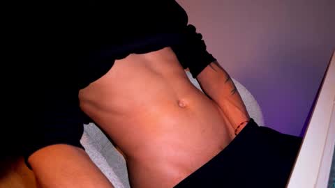 Snapshot of coitzzz chatting on February 23, 5:56 am coitzzz online show from February 23, 5:56 am