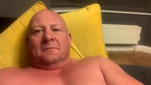 col4nows online show from November 23, 10:08 pm