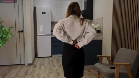 Carry online show from April 14, 11:35 am