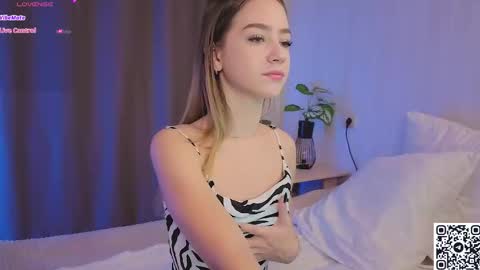 Criss online show from September 24, 3:13 am