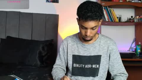 Snapshot of colinlatinbrown chatting on September 30, 3:33 pm IG  online show from September 30, 3:33 pm