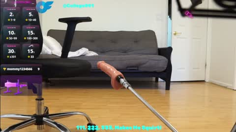 College001 online show from January 23, 9:50 pm