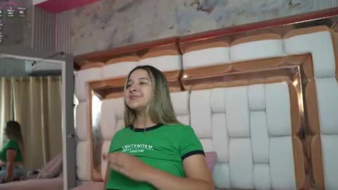  MEGAN  online show from June 19, 2:39 am