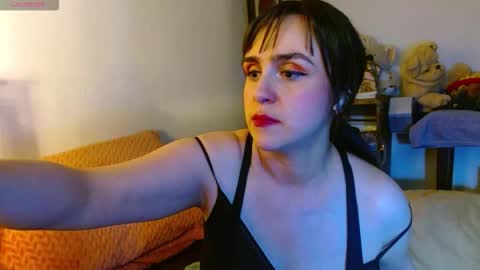 Collette online show from December 17, 8:10 am