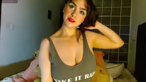 Collette online show from February 16, 7:04 am