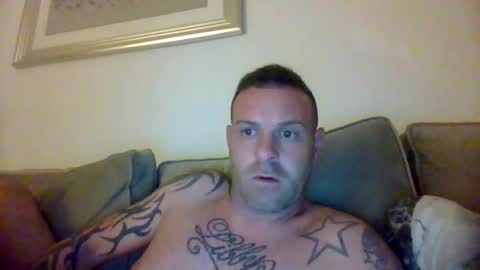 comesee10 online show from October 10, 9:52 pm