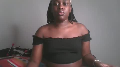 Snapshot of comicalcara chatting on September 24, 10:22 am Cara online show from September 24, 10:22 am