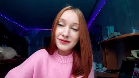 Lia online show from December 5, 10:57 am