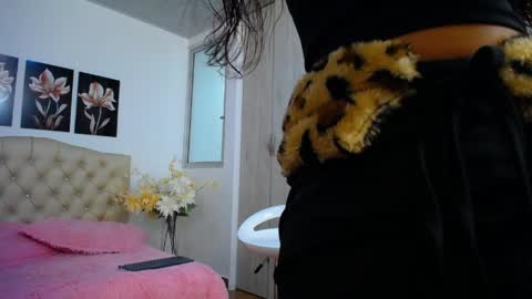 conni_f00x online show from April 11, 7:29 pm