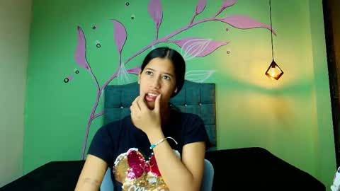 C O N N I E online show from December 1, 12:58 pm