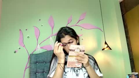 C O N N I E online show from March 4, 12:12 pm