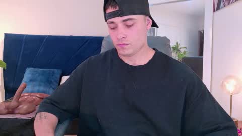 Connor Smith online show from February 3, 7:07 pm