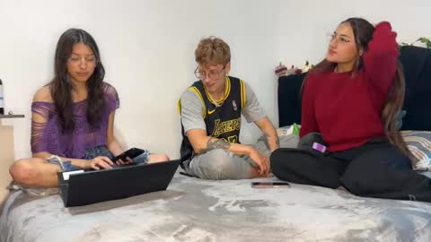 conor_taylor_ online show from September 24, 9:10 pm