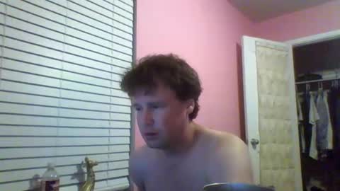 cooldude122222 online show from October 16, 3:17 am