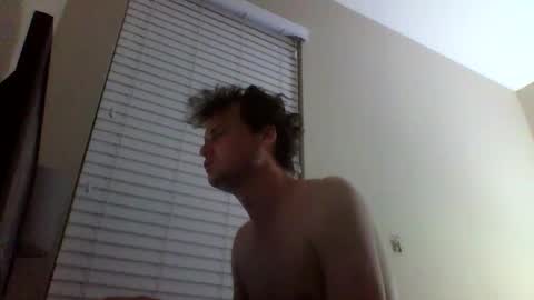 cooldude122222 online show from March 10, 3:34 am