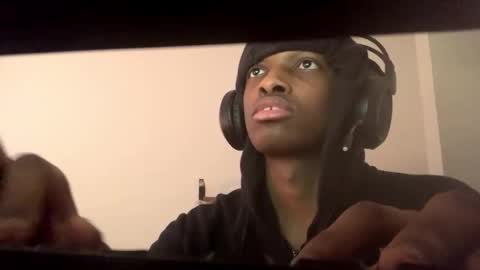 coolvibes69 online show from December 17, 6:47 pm