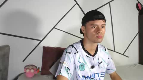 shiro online show from February 4, 1:15 pm