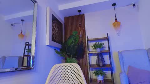 Snapshot of coral_lise chatting on September 24, 11:06 am Coral online show from September 24, 11:06 am