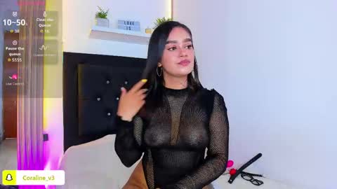 Coraline connected from 10 pm to 6 am Colombia time online show from May 6, 11:49 am
