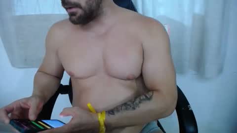 corolaxxl online show from January 11, 9:21 pm