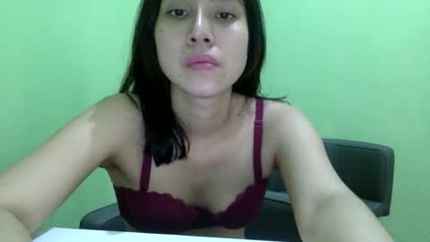 Liz Gwyneth Charlota online show from April 13, 2:05 am