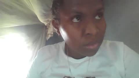 couleur_vanille online show from June 15, 6:49 am