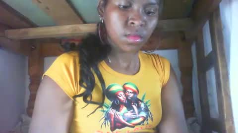 couleur_vanille online show from November 11, 6:04 am