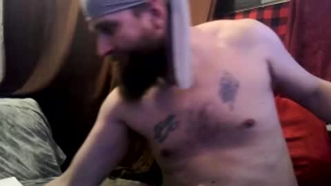 Alaskawildcouple online show from February 3, 10:47 am