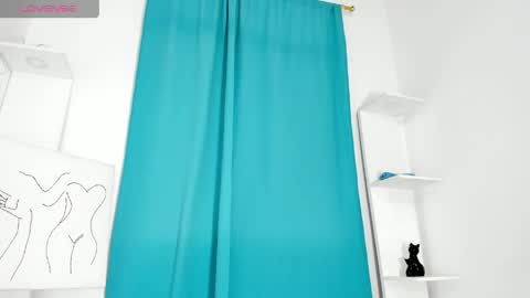 coupleblack_24 online show from May 22, 12:17 am