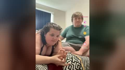 Amanda and Shawn online show from June 16, 3:49 pm