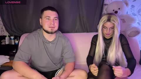 Emily  Ryan online show from October 27, 9:04 pm