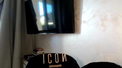 Courtney online show from September 21, 1:48 pm