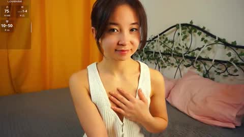 Yui online show from October 24, 7:20 am