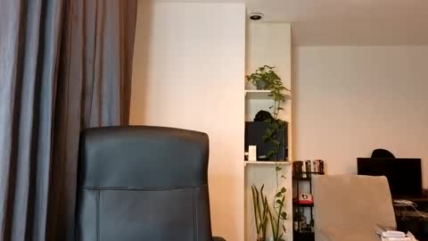 cbl online show from February 4, 1:23 am