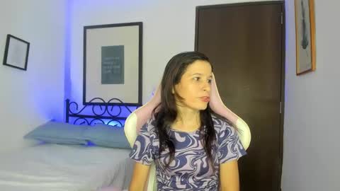 Snapshot of cowmarce chatting on March 10, 7:18 pm Marce  Online 1pm - 7pm gmt-5 online show from March 10, 7:18 pm