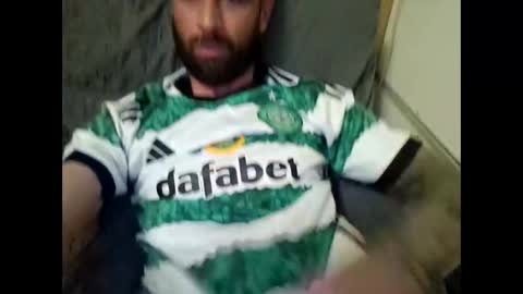 cozzyfella97 online show from September 14, 10:11 pm