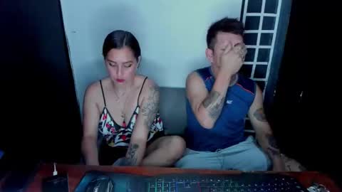 crazy_acouple_donpillo online show from September 21, 12:14 am