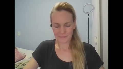 Anny online show from April 17, 12:13 am