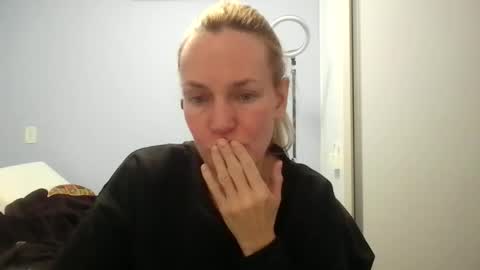 Anny online show from June 8, 12:27 am