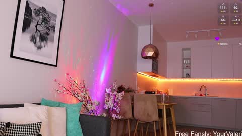 Valeri  Val    online show from October 18, 2:10 pm