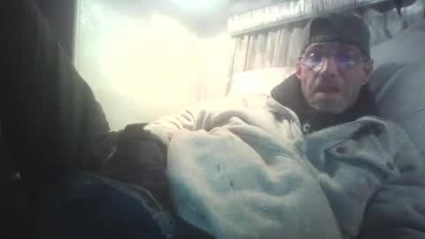 crazybuilder1 online show from November 30, 2:51 am