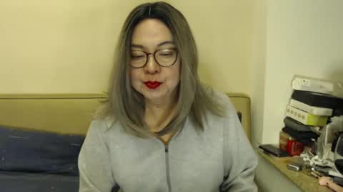 Kelly   online show from December 13, 7:10 pm