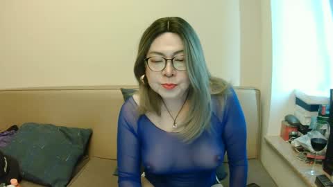 Kelly   online show from February 27, 8:46 am