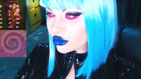 Roxy online show from November 15, 2:29 pm