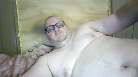 Snapshot of creeeping_death chatting on October 23, 7:37 pm The hopeless romantic online show from October 23, 7:37 pm