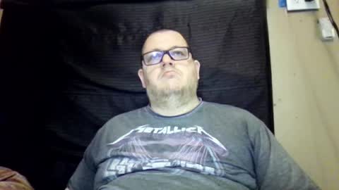 Snapshot of creeeping_death chatting on February 25, 9:15 pm The hopeless romantic online show from February 25, 9:15 pm